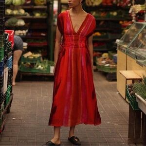 NWOT Zara Sunset Tie Dye Abstract
Maxi Dress size large